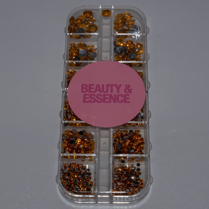 Diamantes de imitación dorados