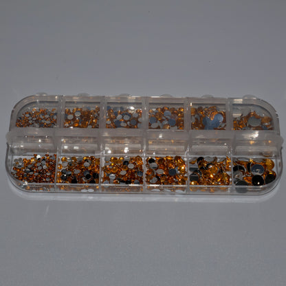 Diamantes de imitación dorados