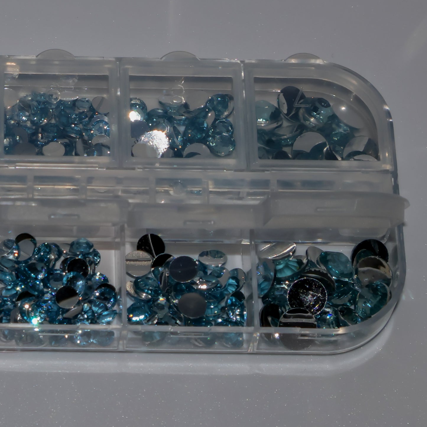 Diamantes de imitación azul bebé
